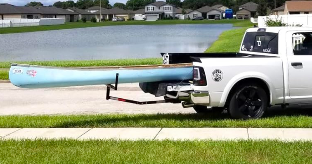 MaxxHaul 70231 Hitch Mount Truck Bed Extender